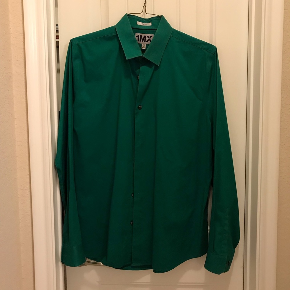 Men’s Modern Fit Express Button Down